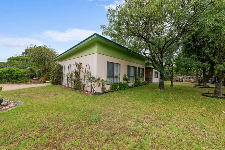 196 Princes Highway, Lakes Entrance VIC 3909