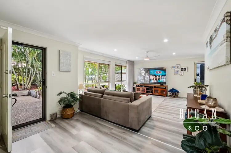 5 Springbrook Place