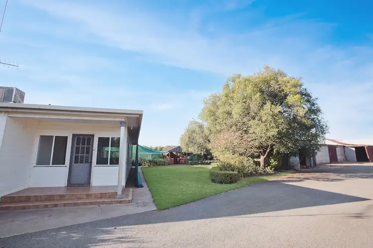 314 White Road