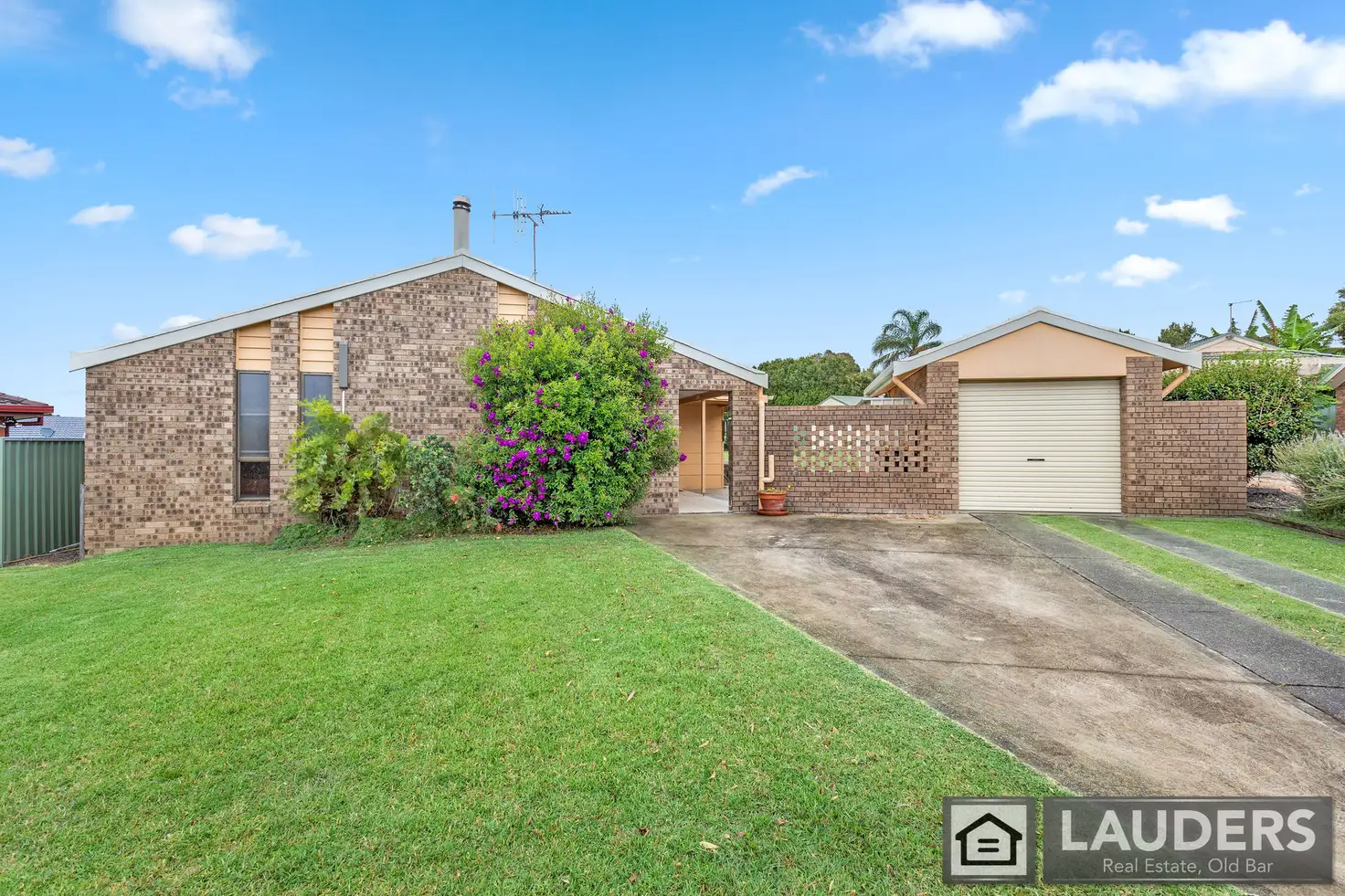 Main view of Homely house listing, 8 Paradise Close, Old Bar NSW 2430