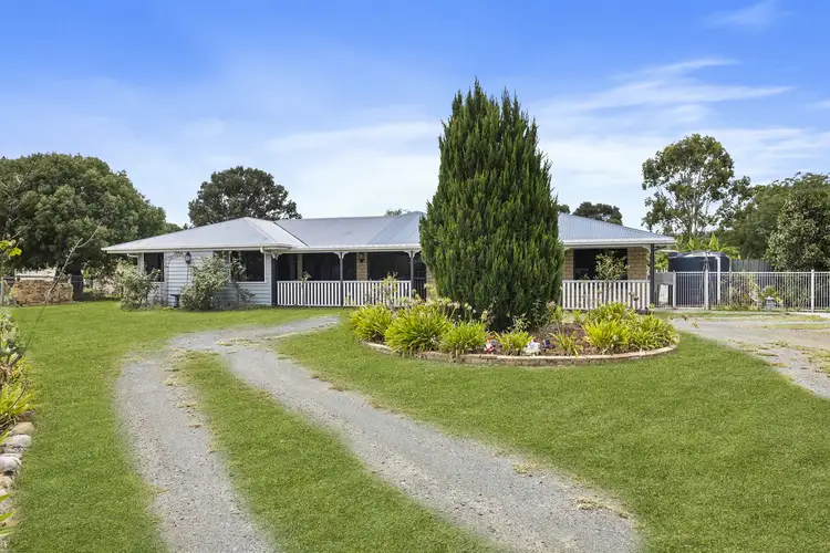 25 Rose Avenue