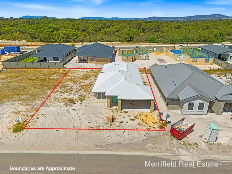 8 Medic Way, Bayonet Head WA 6330