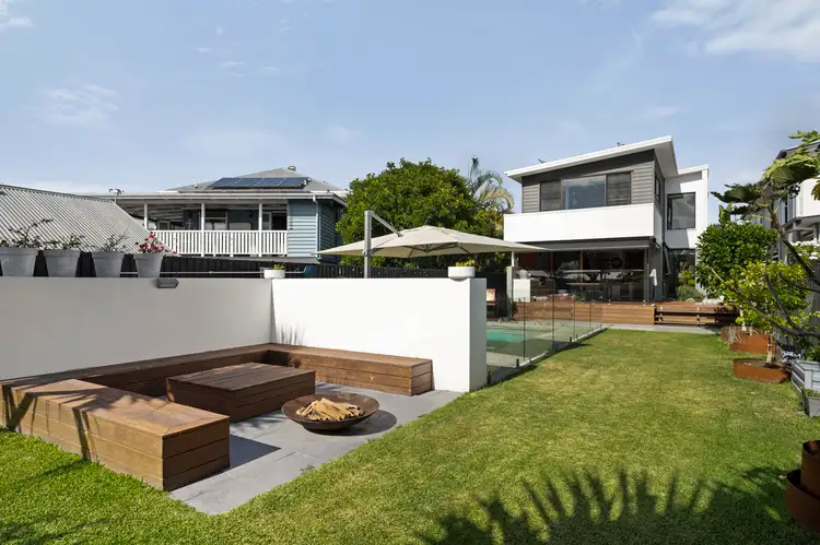 7 Cusack Parade, Wynnum QLD 4178