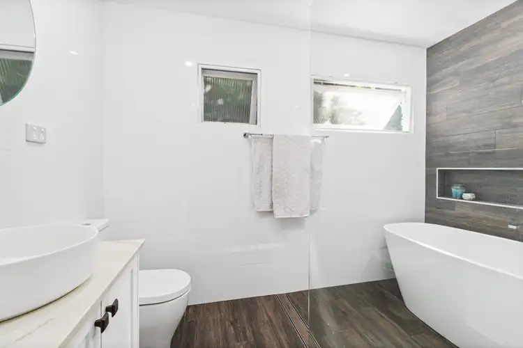 Sixth view of Homely house listing, 1a Lemon Tree Street, Wyoming NSW 2250