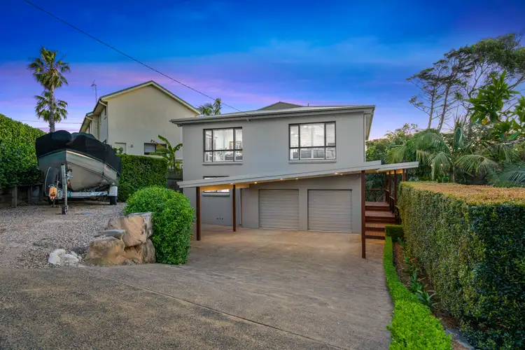 54 Forresters Beach Road