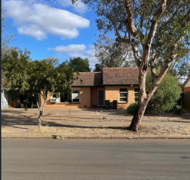 31 Greenwood Crescent
