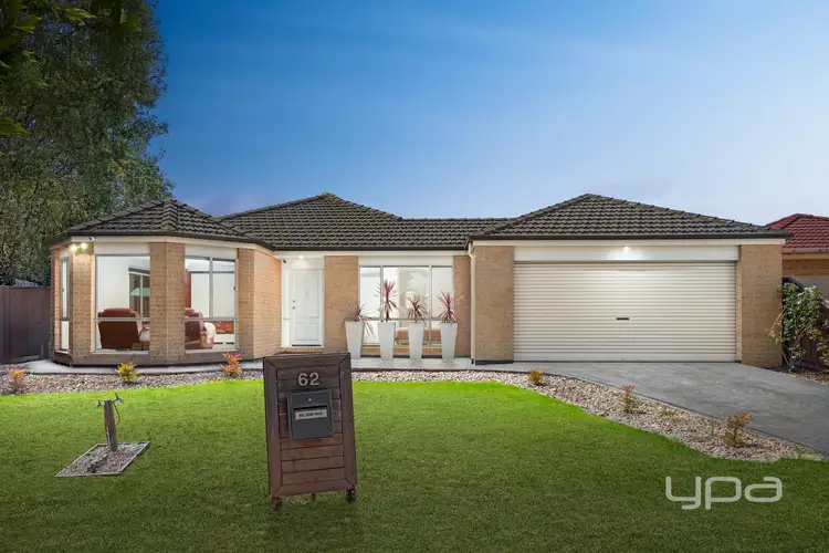 62 Shaftsbury Boulevard, Point Cook VIC 3030