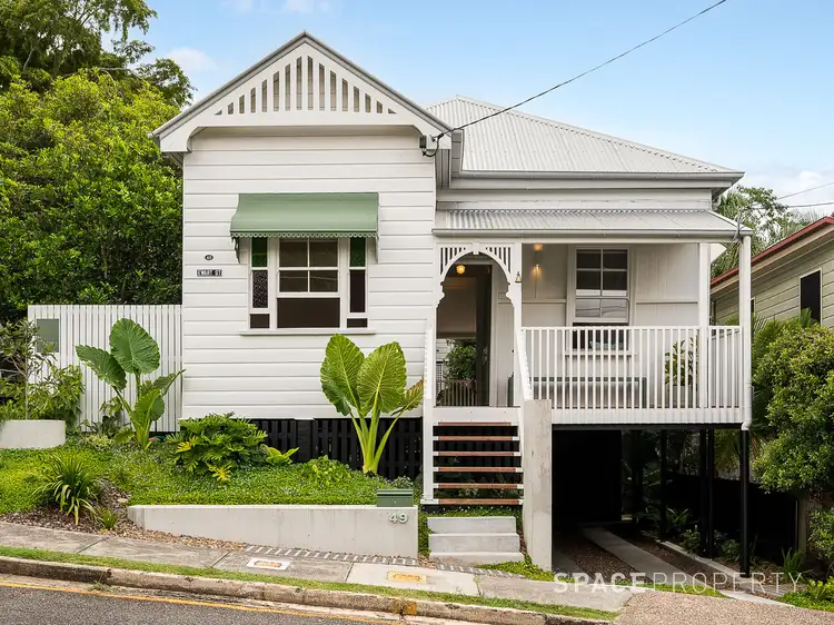 49 Ewart Street