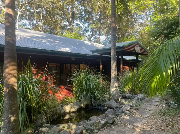 37 Harland Road, Mount Glorious QLD 4520
