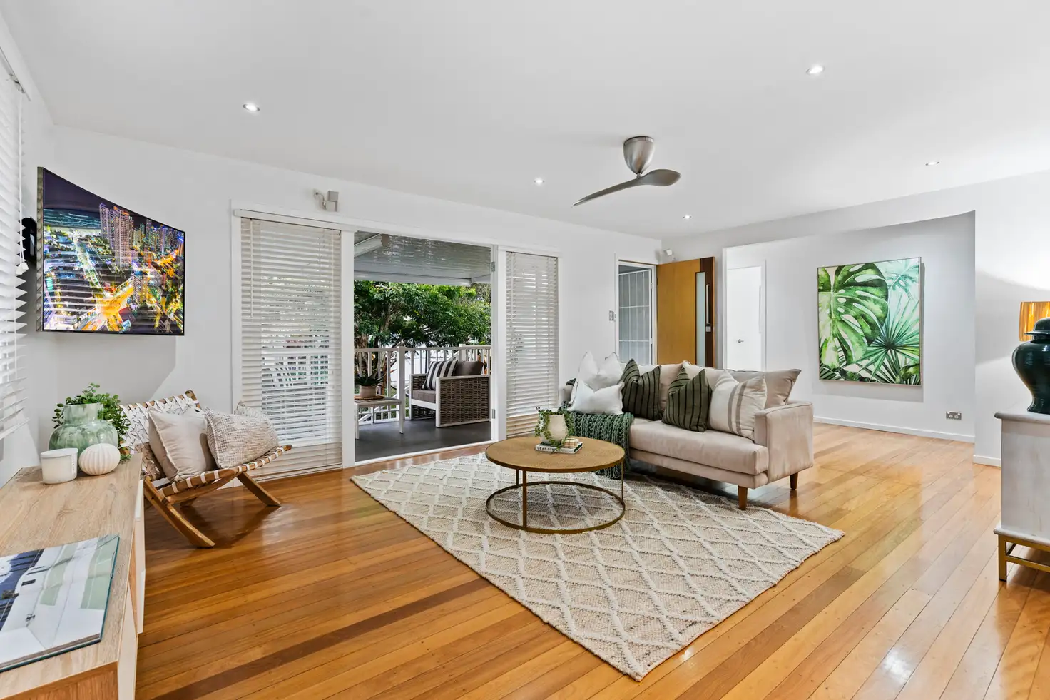 Main view of Homely house listing, 10 Iverna Street, Tingalpa QLD 4173