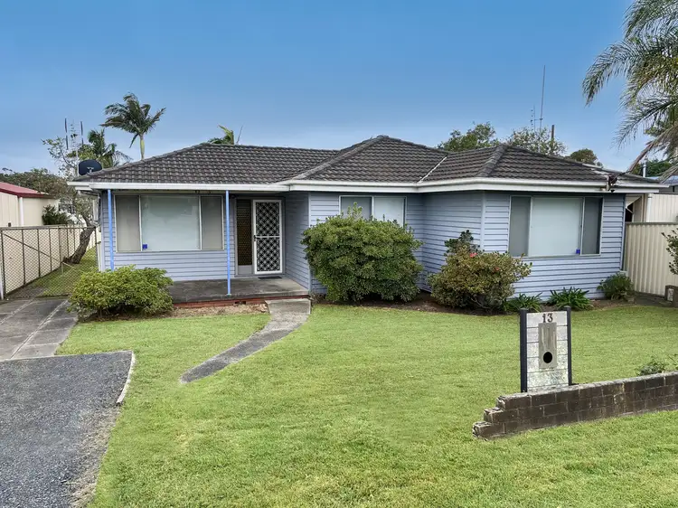 13 Koorana Avenue, Gorokan NSW 2263