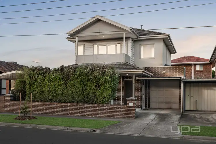 101 Harricks Crescent