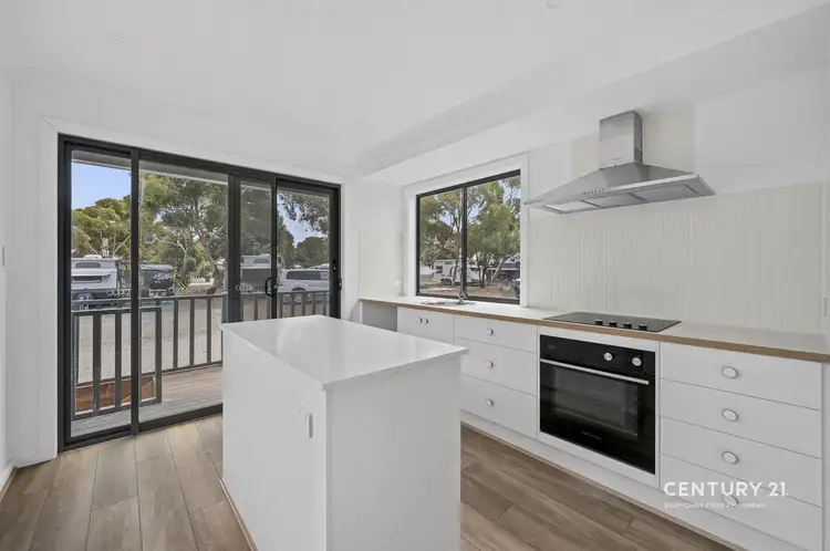 22 Tuit Road