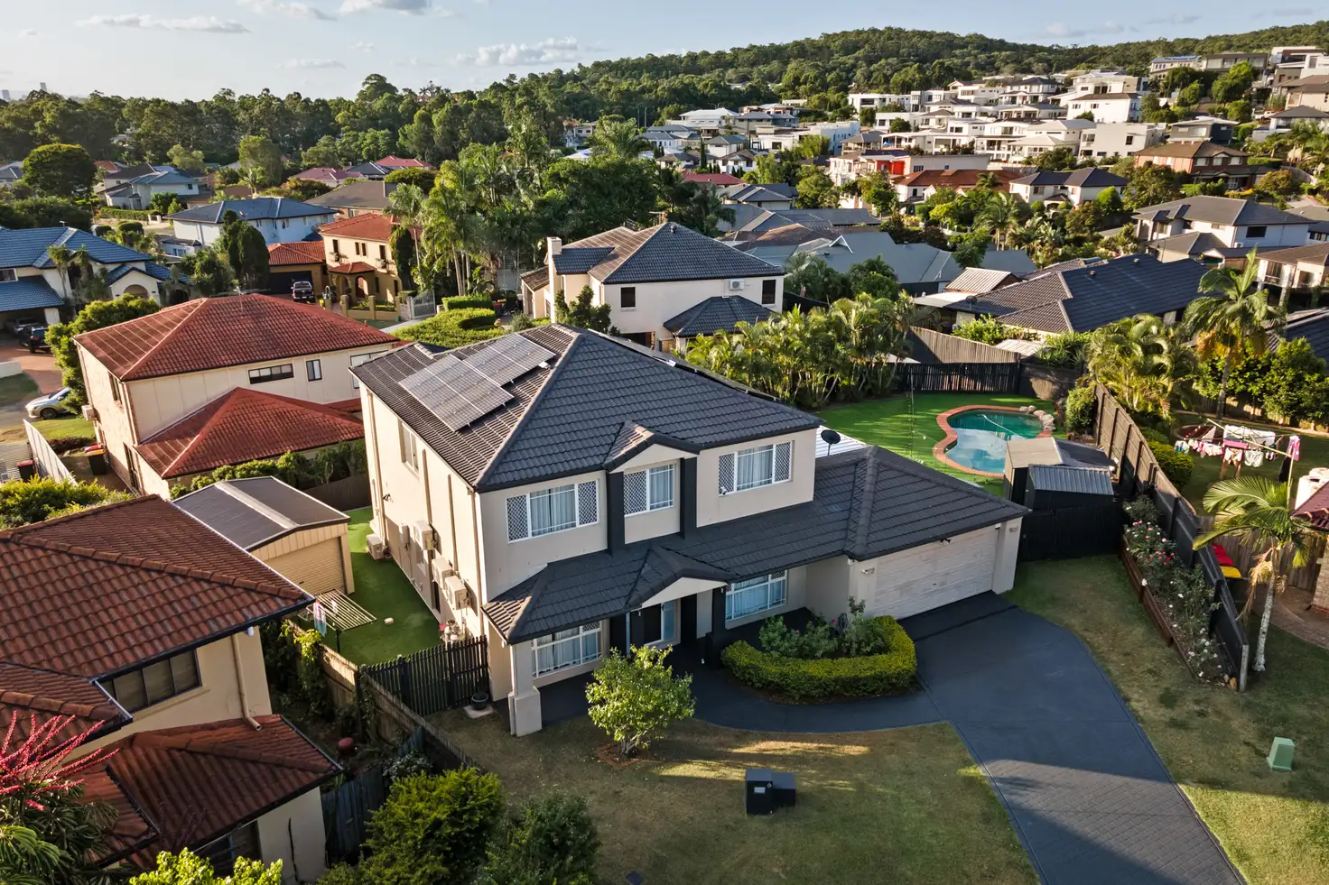 Main view of Homely house listing, 6 Winchcombe Court, Carindale QLD 4152