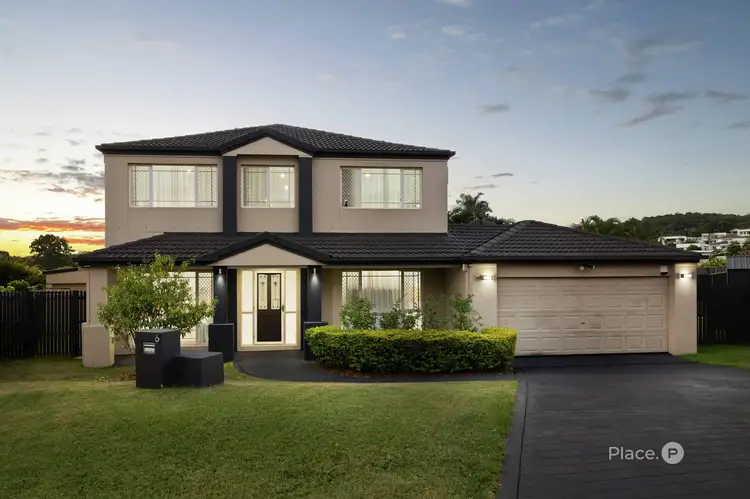 Second view of Homely house listing, 6 Winchcombe Court, Carindale QLD 4152