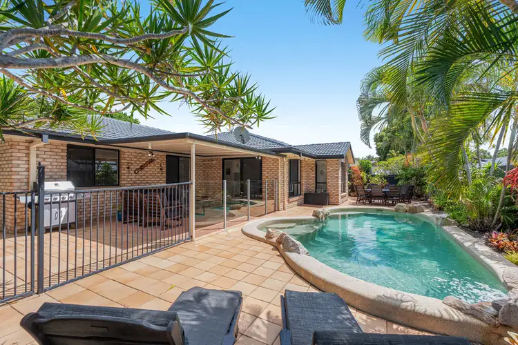 8 Dalmaso Close, Birkdale QLD 4159