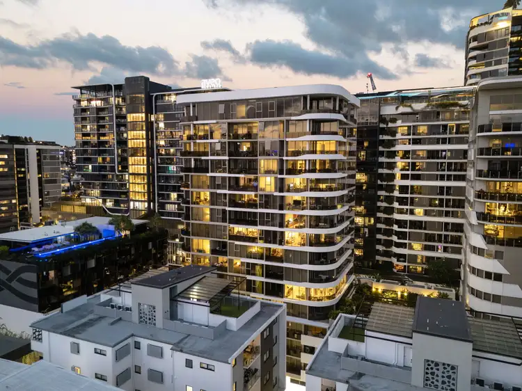 2504/21 Longland Street, Newstead QLD 4006