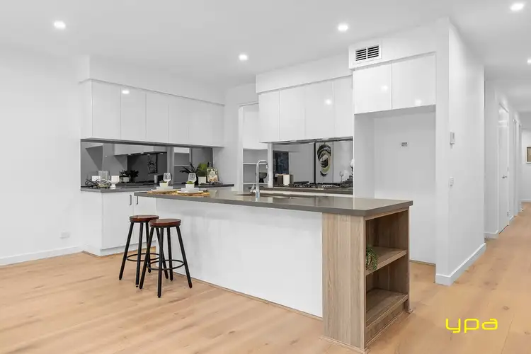 Sixth view of Homely house listing, 8 Ritz View, Cranbourne North VIC 3977
