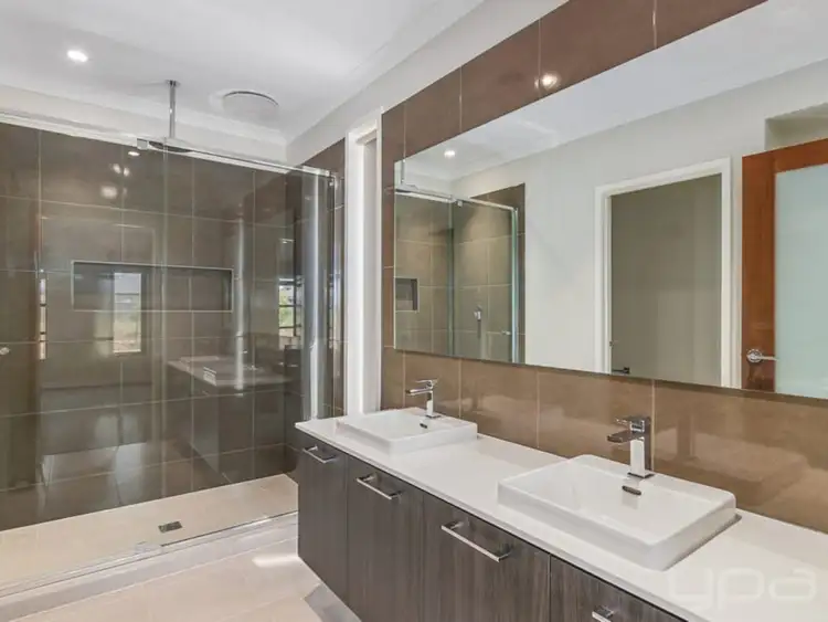 Fifth view of Homely house listing, 28 Arena Circuit, Strathtulloh VIC 3338