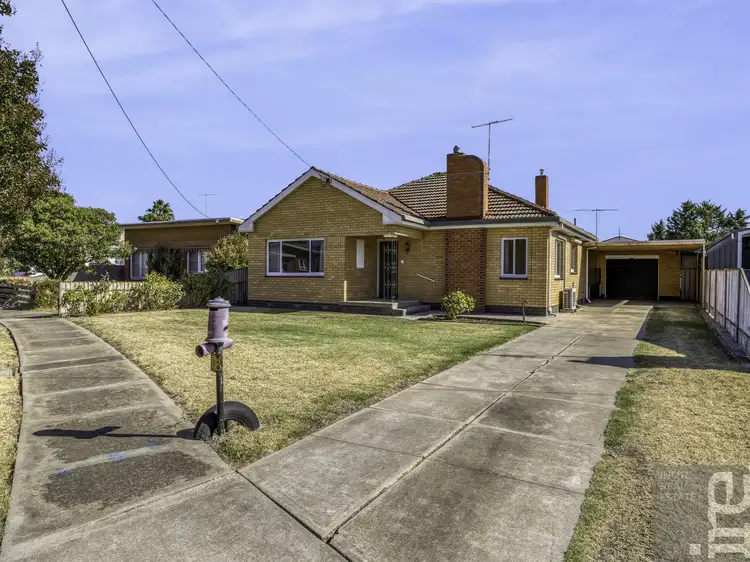 18 Garnet Avenue