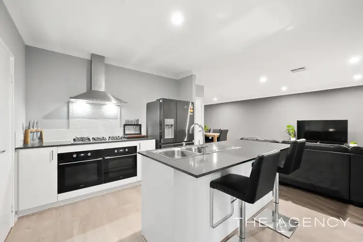 Fourth view of Homely house listing, 6 Waratah Way, Wandi WA 6167