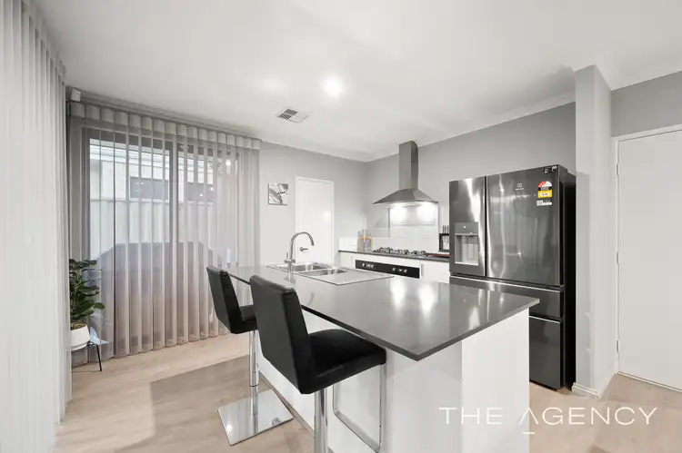 Fifth view of Homely house listing, 6 Waratah Way, Wandi WA 6167