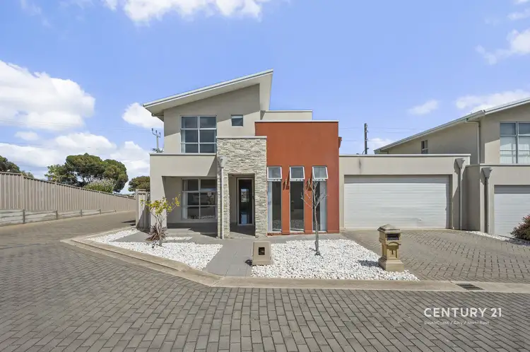 Main view of Homely unit listing, 1/10 Commercial Road, Port Noarlunga South SA 5167