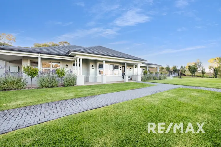 109 Riverview Drive, Moorong NSW 2650