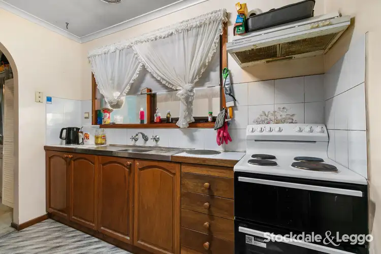 Fifth view of Homely unit listing, 2/9 Wyung Drive, Morwell VIC 3840