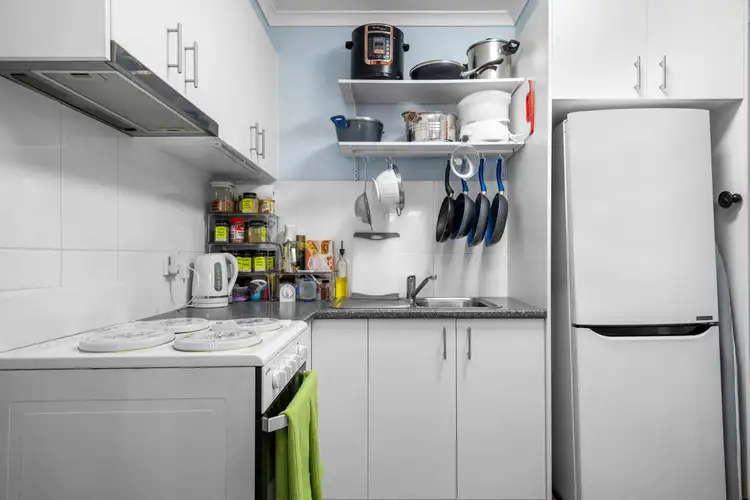 Second view of Homely unit listing, 6/3 Kinnordy Court, Hamlyn Heights VIC 3215