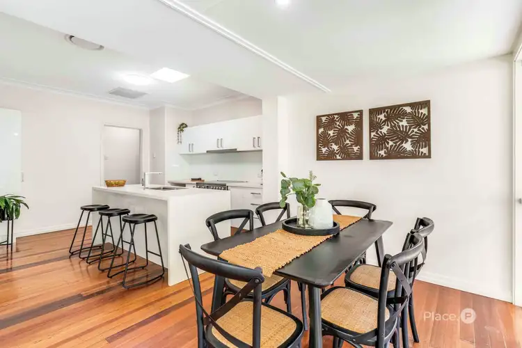 207 Chatsworth Road, Coorparoo QLD 4151