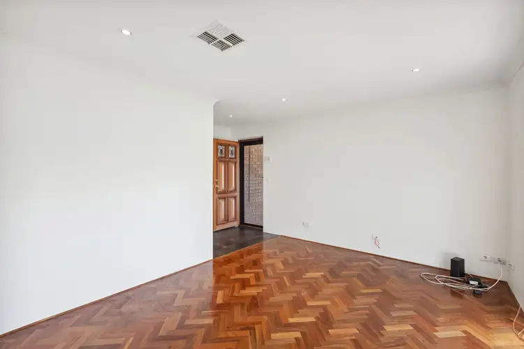 Fourth view of Homely house listing, 6 Mandarin Court, Craigie WA 6025