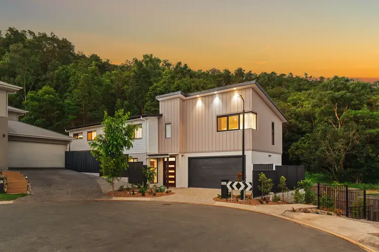 24/7 Eliza Close, The Gap QLD 4061