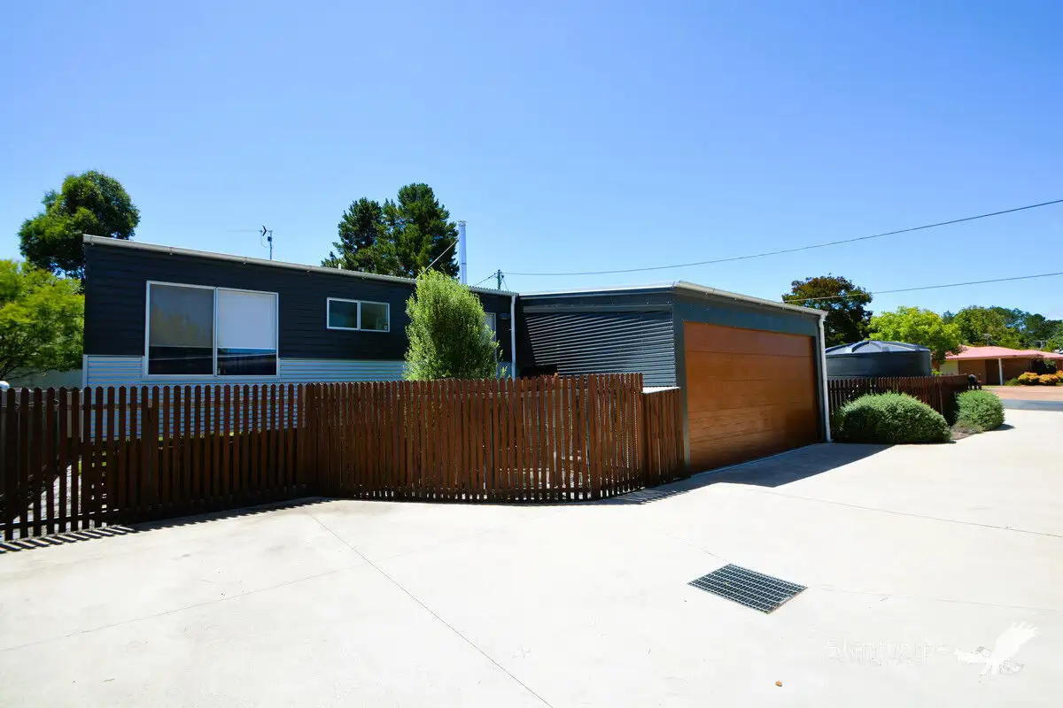 Main view of Homely unit listing, 1/24 Granite Street, Stanthorpe QLD 4380