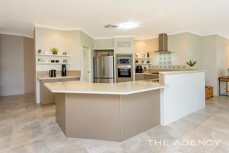 Seventh view of Homely house listing, 18 Marsupial Bend, Broadwater WA 6280
