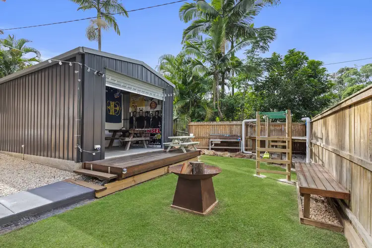 32 Avon Crescent, Albany Creek QLD 4035
