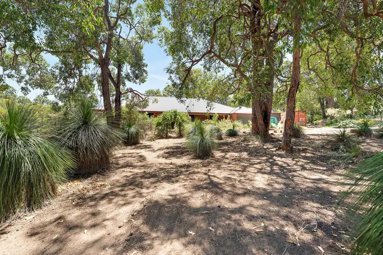 15 Aviemore Drive, Bedfordale WA 6112