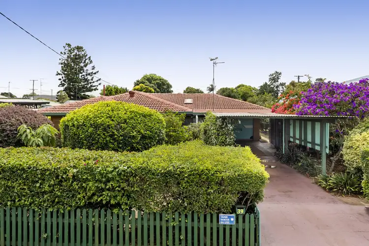 39 Tomkinson Street, Wilsonton QLD 4350