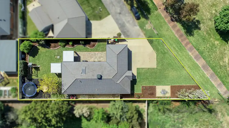 16 Coorong Court, Kialla VIC 3631