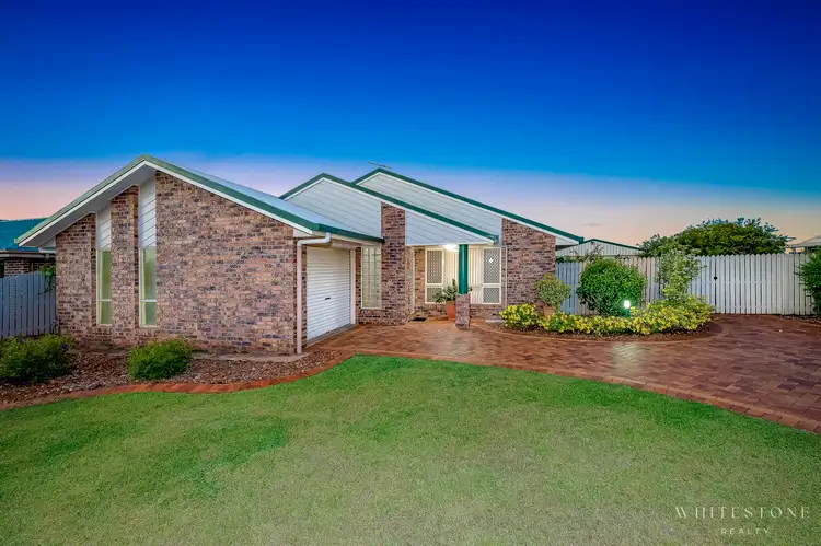 24 Seymore Avenue, Kalkie QLD 4670