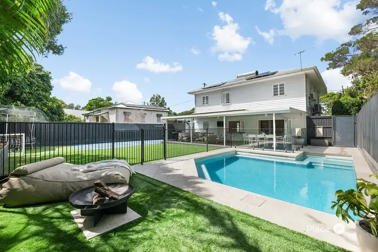 111 Victoria Street, Fairfield QLD 4103