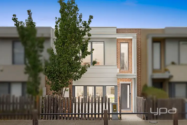 16 Sullivan Walk, Point Cook VIC 3030