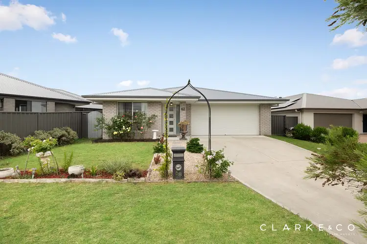 58 Glen Ayr Avenue, Cliftleigh NSW 2321