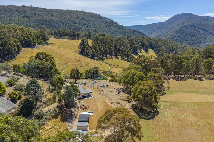 4 Valley Road