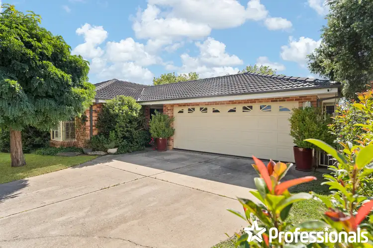 17 Oates Place, Eglinton NSW 2795