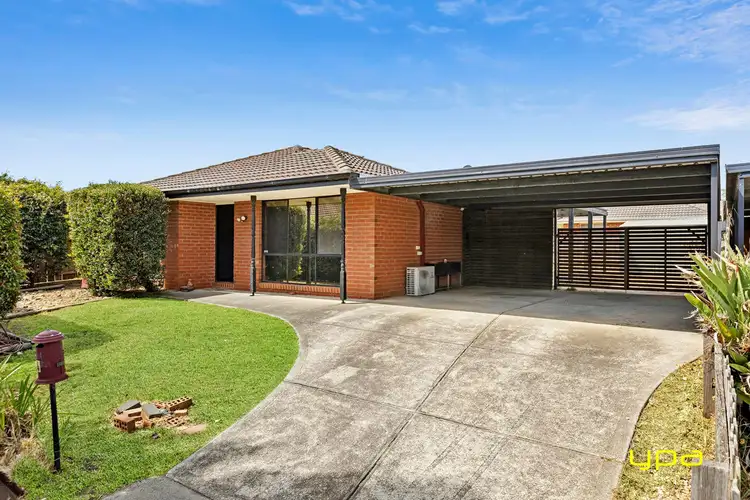 Main view of Homely house listing, 4 Knowing Close, Cranbourne West VIC 3977
