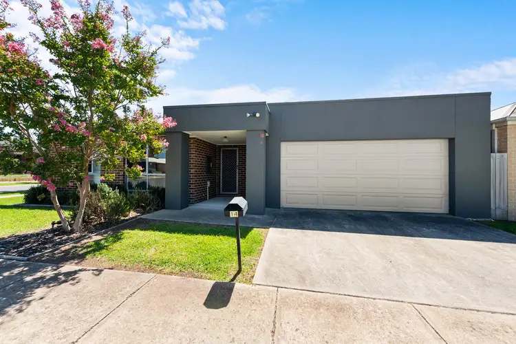 14 Mia Street