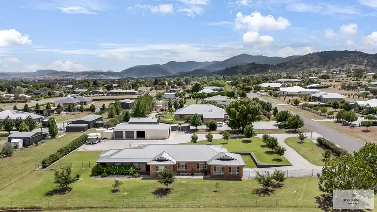 1 Bemboka Court, Tamworth NSW 2340