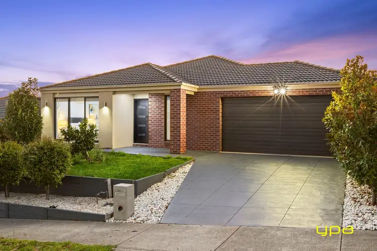 29 Summerhill Drive, Pakenham VIC 3810