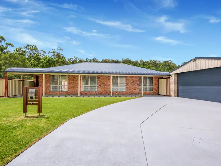 2 Pinedale Street, Oxenford QLD 4210
